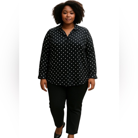 TORRID LIGHTWEIGHT PULLOVER LONG SLEEVED BLOUSE Size 2X Black White Polka Dots - Picture 1 of 11